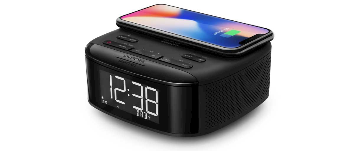 Philips TAR7705 Bluetoothklockradio med trådlös Qiladdare